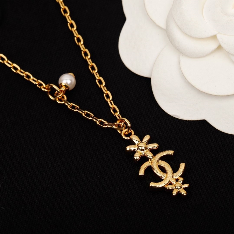 Ch**el necklaces